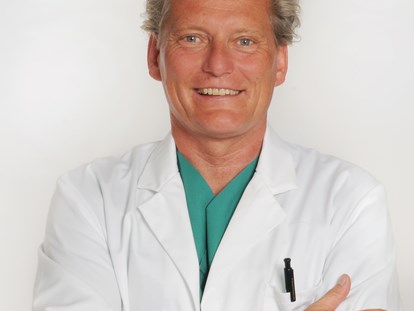 Schönheitskliniken - Deutschland - Dr. med. Patrick Bauer - Experte für Brustoperationen in München 

www.drpatrickbauer.de - Dr. med. Bauer - Ästhetische Brustchirurgie