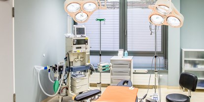 Schönheitskliniken - Augenringe entfernen - Op-Bereich Fort Malakoff Klinik - Fort Malakoff Klinik in Mainz