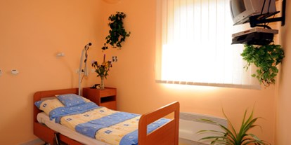 Schönheitskliniken - Fettabsaugung - Südböhmische Region - Und hier sehen Sie ein Einzelzimmer - Schönheitsklinik Tabor