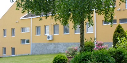 Schönheitskliniken - Brustvergrößerung - Tschechien - Hinter der Klinik befindet sich eine Parkanlage, die zum Spazierengehen einlädt - Schönheitsklinik Tabor