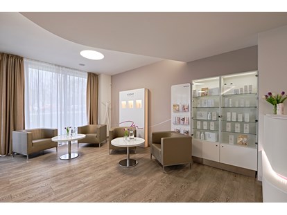 Schönheitskliniken - Gynäkomastie - Warteraum - Medicom Clinic Brünn