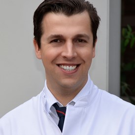 Schoenheitsklinik: Dr. med. Timo Bartels -  HANSE AESTHETIC · Praxen für Plastische und Ästhetische Chirurgie