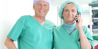 Schönheitskliniken - Einzelzimmer - Dr. Patrick Bauer und Team.

http://www.drpatrickbauer.de/dr-patrick-bauer/warum-zu-mir/meine-praxis-mein-team.html - Dr. med. Bauer - Ästhetische Brustchirurgie