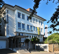 Schoenheitsklinik - Klinik Auf Der Karlshöhe - Klinik auf der Karlshöhe