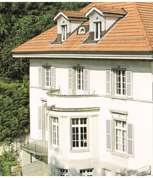 Schoenheitsklinik - www.klinikimspiegel.ch - Klinik im Spiegel