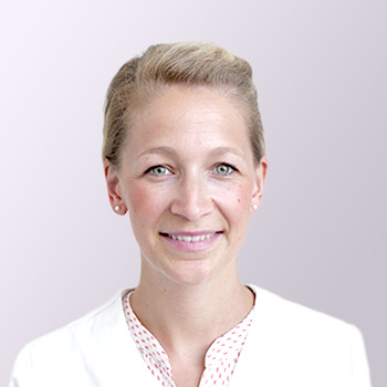 Acura - Klinik für Plastische Chirurgie  Chirurgen Ellen Jennes