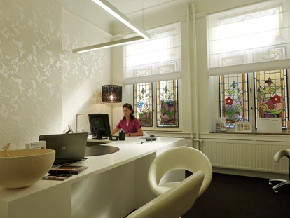 Schönheitskliniken - Nasenkorrektur - Acura - Klinik für Plastische Chirurgie