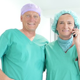 Schoenheitsklinik: Dr. Patrick Bauer und Team.

http://www.drpatrickbauer.de/dr-patrick-bauer/warum-zu-mir/meine-praxis-mein-team.html - Dr. med. Bauer - Ästhetische Brustchirurgie