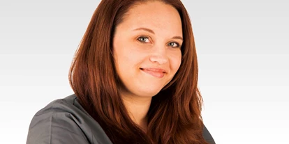 Schönheitskliniken - Brustverkleinerung - Frau Nicole Corzo-Menendez ist seit über acht Jahren als Fachkrankenschwester tätig.Durch ihre kontinuierliche Erfahrung umsorgt Sie unserer Patienten mit sehr viel Feingefühl und Professionalität. - e-sthetic®