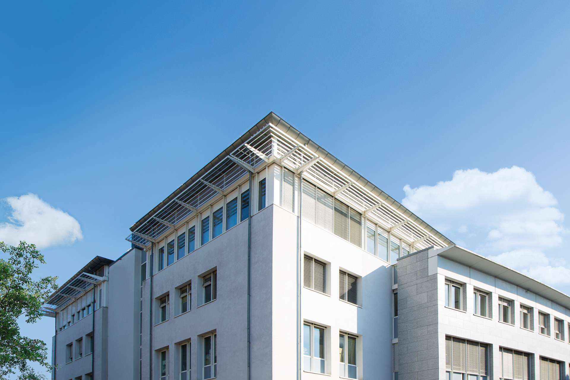 Schönheitskliniken - Lidstraffung - Dorow Clinic Schönheitsklinik-Zahnklinik Lörrach