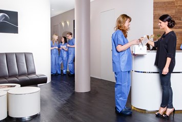 Schoenheitsklinik: Dorow Clinic - Dorow Clinic Schönheitsklinik-Zahnklinik Waldshut-Tiengen