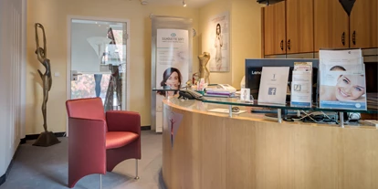 Schönheitskliniken - Brustverkleinerung - Klinik Dr. Funk