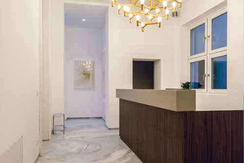 Schönheitskliniken - Facelift - Österreich - Foyer vom The Aurora Ärztezentrum  - The Aurora Ärztezentrum