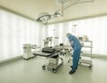 Schoenheitsklinik: OP-Saal in der Clinic im Centrum Nürnberg - Clinic im Centrum für Plastische & Ästhetische Chirurgie in Nürnberg