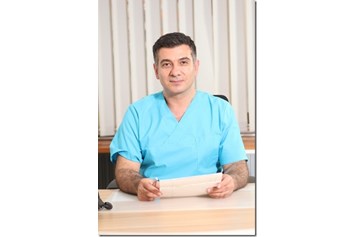 Schoenheitsklinik: Dr. med. Ü. Yildirim 
Ärztlicher Direktor  - Mögeldorfer für ästhetisch– plastische Chirurgie 