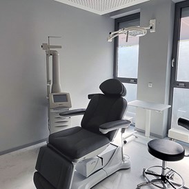 Schoenheitsklinik:  A Plus Klinik Klinik für Augen & Ästhetik in Heilbronn. Behandlungszimmer 1 - A Plus Klinik Heilbronn | Augen & Ästhetische Behandlungen