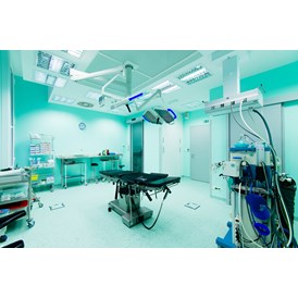Schoenheitsklinik: Grüner Operationssaal - Medicom Clinic Prag