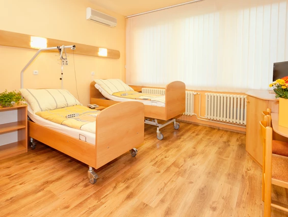 Schoenheitsklinik: Patientenzimmer - Privatklinik Aestea in Pilsen