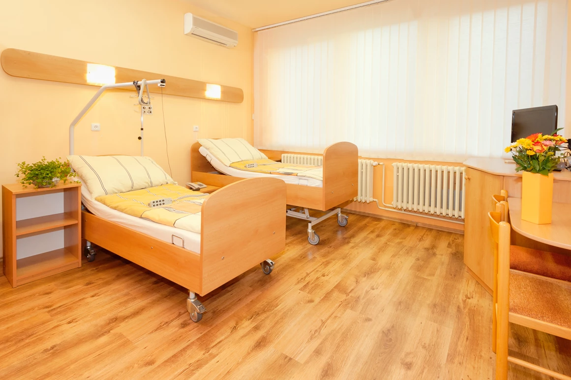 Schoenheitsklinik: Patientenzimmer - Privatklinik Aestea in Pilsen