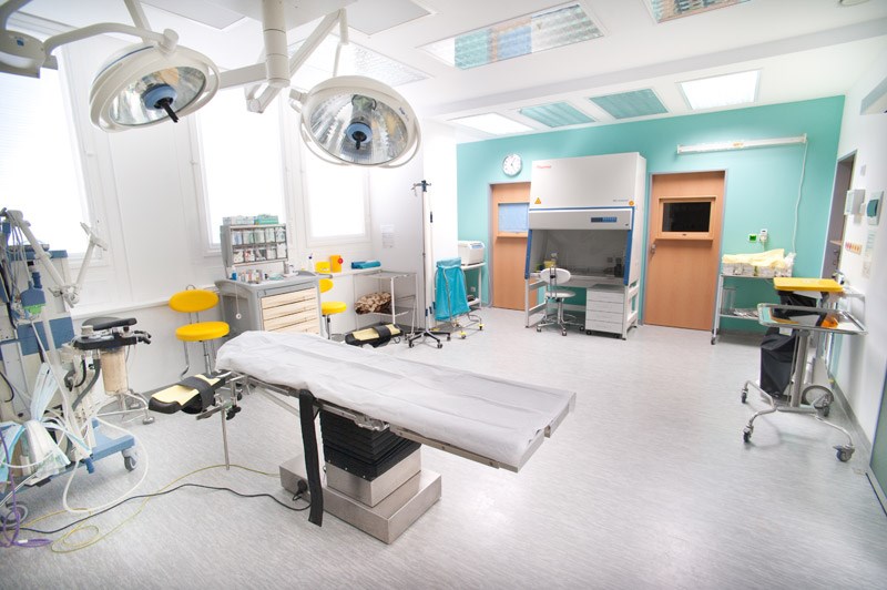 Schoenheitsklinik: Großer Operationssaal - Medicom Clinic Brünn