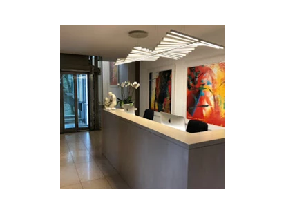 Schönheitskliniken - Bruststraffung - Luxemburg-Region - Centre de Chirurgie Plastique et Esthétique Dr Assassi