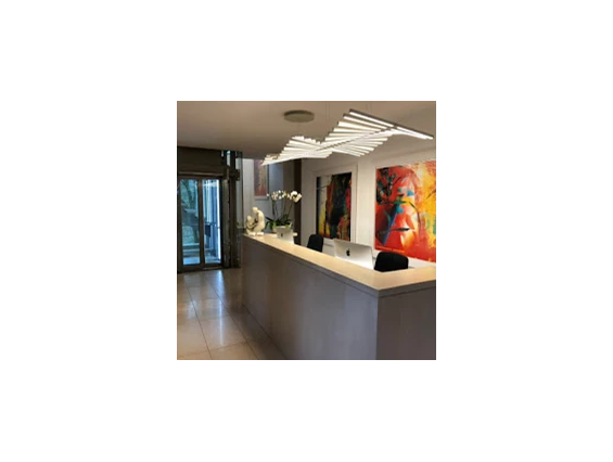 Schoenheitsklinik: Centre de Chirurgie Plastique et Esthétique Dr Assassi